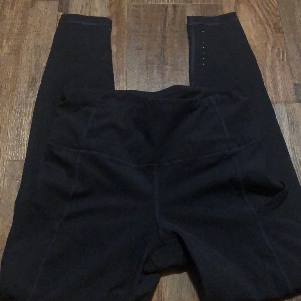 Crz yoga capris. Navy blue size small